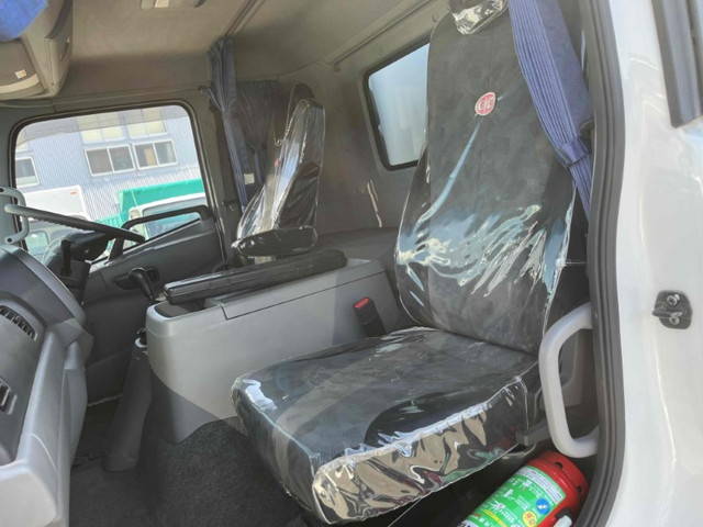 UDトラックスコンドルアルミウイング中型（4t）[写真39]