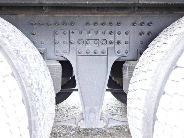 UDトラックスクオンアルミウイング大型（10t）[写真15]