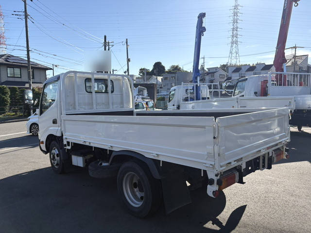 日野デュトロ平ボディ小型（2t・3t）[写真02]