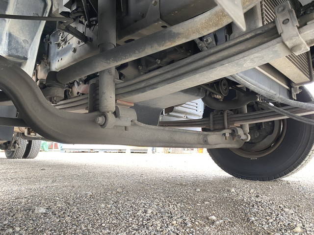 いすゞフォワード冷凍車（冷蔵車）中型（4t）[写真22]