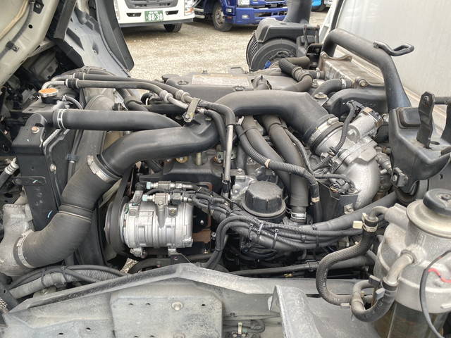 いすゞフォワード冷凍車（冷蔵車）中型（4t）[写真29]