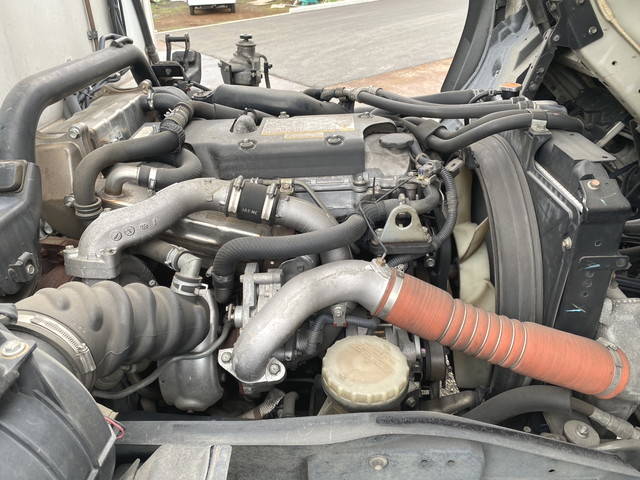 いすゞフォワード冷凍車（冷蔵車）中型（4t）[写真31]