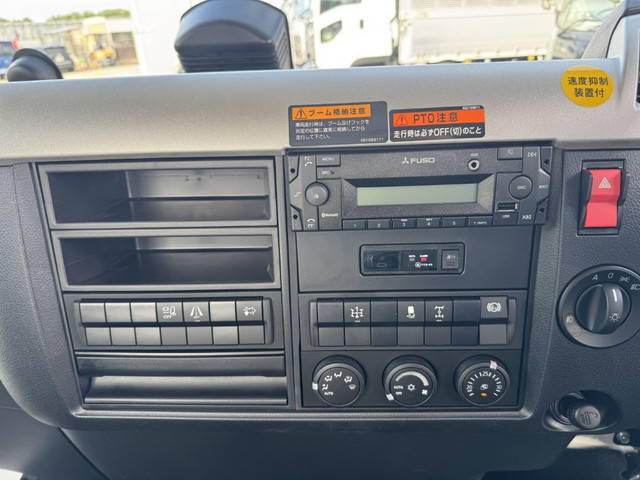 三菱ふそうファイタークレーン4段増トン（6t・8t）[写真23]