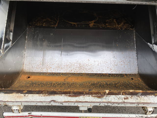 いすゞエルフパッカー車（塵芥車）小型（2t・3t）[写真11]