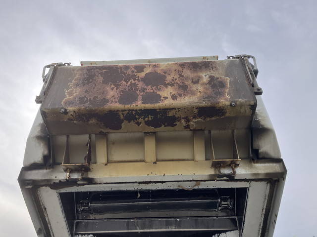 いすゞエルフパッカー車（塵芥車）小型（2t・3t）[写真14]