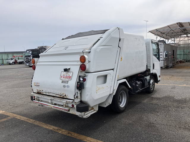 いすゞエルフパッカー車（塵芥車）小型（2t・3t）[写真02]