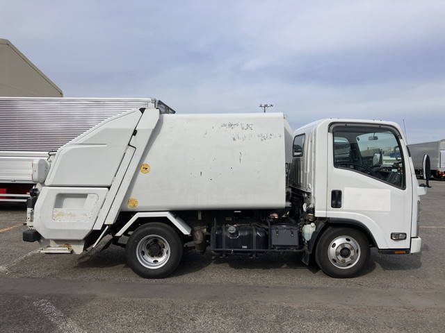 いすゞエルフパッカー車（塵芥車）小型（2t・3t）[写真06]