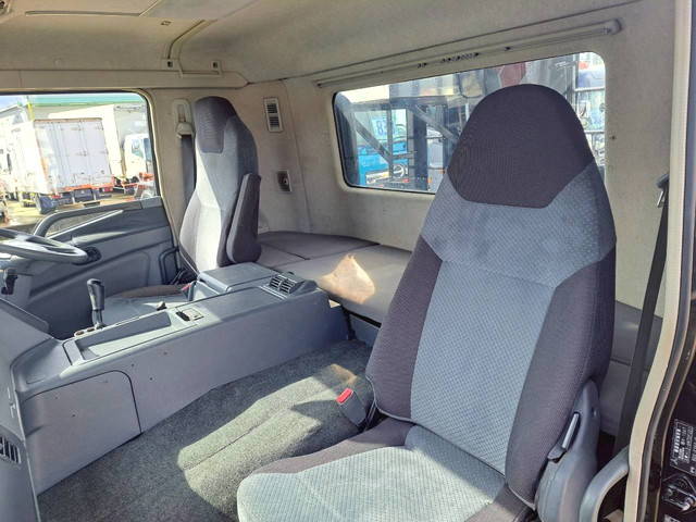 三菱ふそうスーパーグレートクレーン付大型（10t）[写真11]