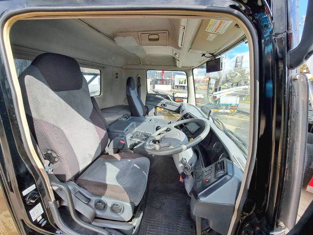 三菱ふそうスーパーグレートクレーン付大型（10t）[写真14]