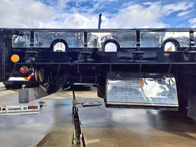 三菱ふそうスーパーグレートクレーン付大型（10t）[写真24]