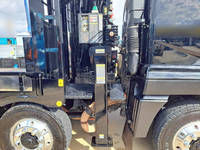 三菱ふそうスーパーグレートクレーン付大型（10t）[写真28]