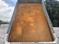 日野レンジャーダンプ中型（4t）[写真12]