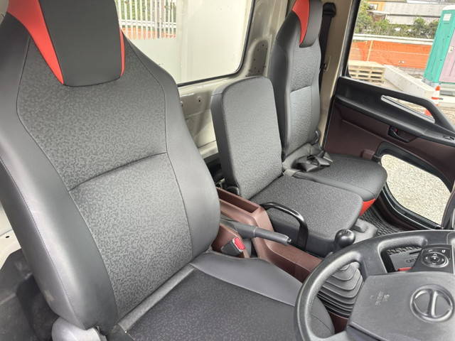 日野レンジャーダンプ中型（4t）[写真12]