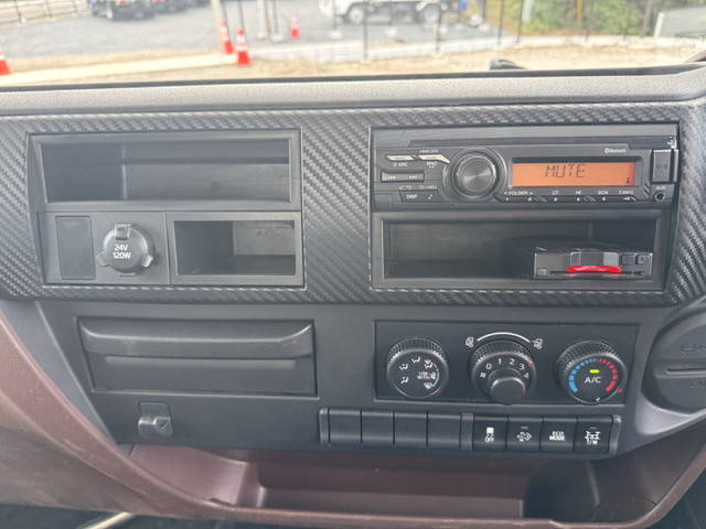 日野レンジャーダンプ中型（4t）[写真17]