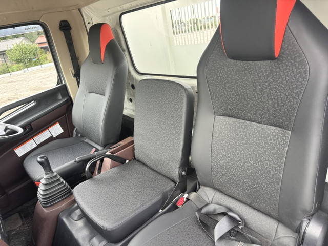 日野レンジャーダンプ中型（4t）[写真20]