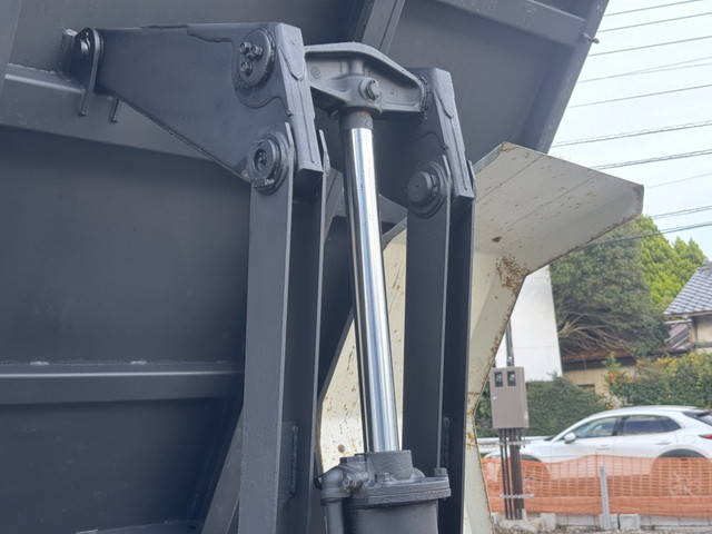 日野レンジャーダンプ中型（4t）[写真24]