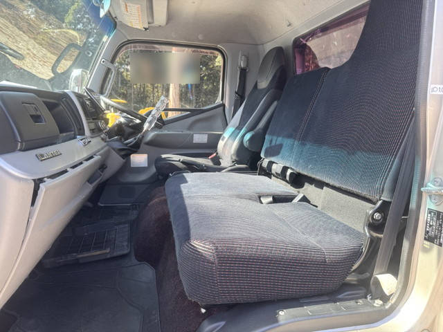 三菱ふそうキャンターセーフティローダー小型（2t・3t）[写真21]