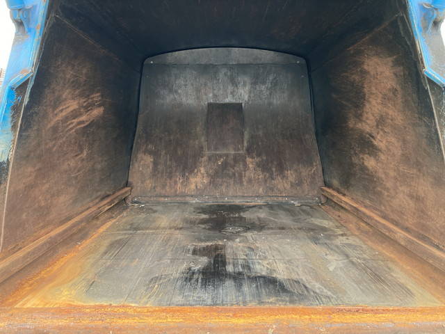 日野レンジャーパッカー車（塵芥車）中型（4t）[写真14]