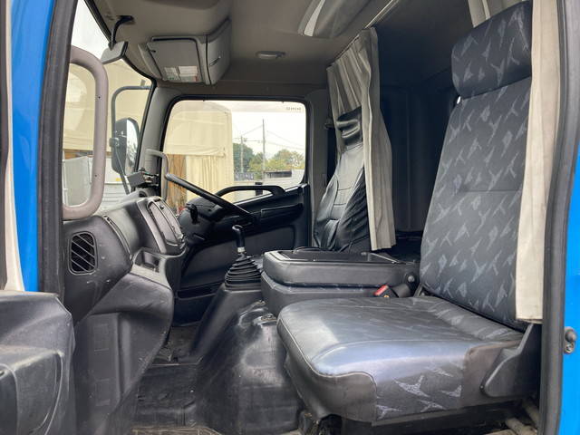 日野レンジャーパッカー車（塵芥車）中型（4t）[写真31]