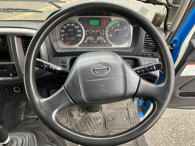 日野レンジャーパッカー車（塵芥車）中型（4t）[写真34]