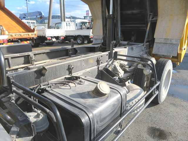 日野レンジャーダンプ中型（4t）[写真18]