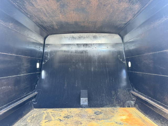 日野デュトロパッカー車（塵芥車）小型（2t・3t）[写真15]