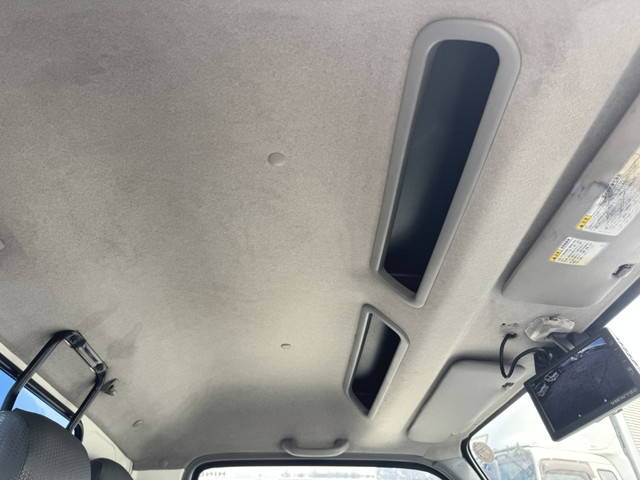 日野デュトロパッカー車（塵芥車）小型（2t・3t）[写真23]