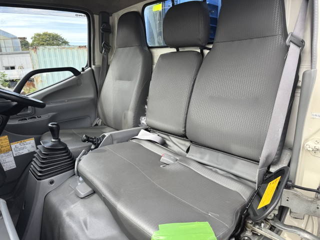 日野デュトロパッカー車（塵芥車）小型（2t・3t）[写真06]