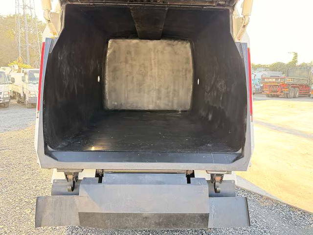 トヨタその他の車種パッカー車（塵芥車）小型（2t・3t）[写真12]