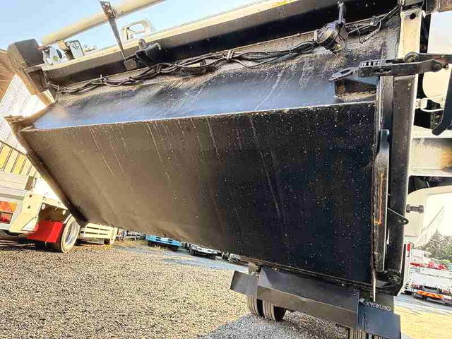 トヨタその他の車種パッカー車（塵芥車）小型（2t・3t）[写真25]