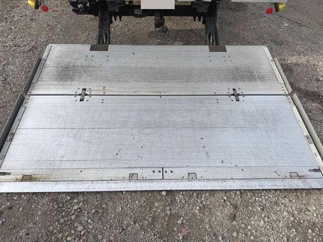 日野レンジャーアルミウイング中型（4t）[写真34]