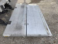 日野レンジャーアルミウイング中型（4t）[写真36]