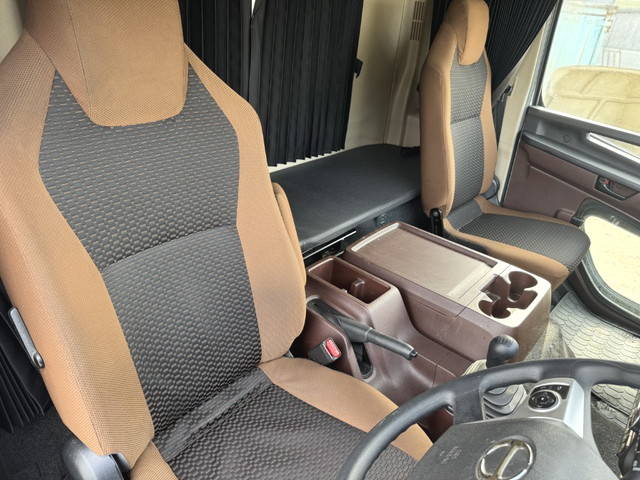 日野レンジャーアルミウイング中型（4t）[写真09]