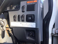 三菱ふそうファイタークレーン4段中型（4t）[写真37]