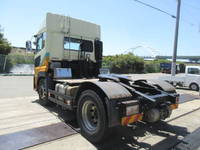 UDトラックスクオントレーラーヘッド（トラクターヘッド）大型（10t）[写真05]