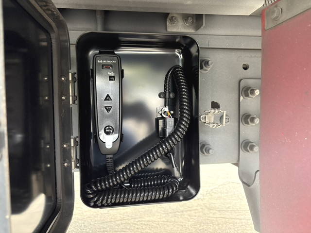 UDトラックスその他の車種アルミウイング大型（10t）[写真17]