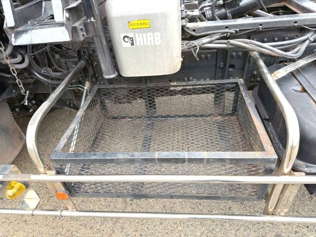 三菱ふそうファイターコンテナ専用車中型（4t）[写真14]