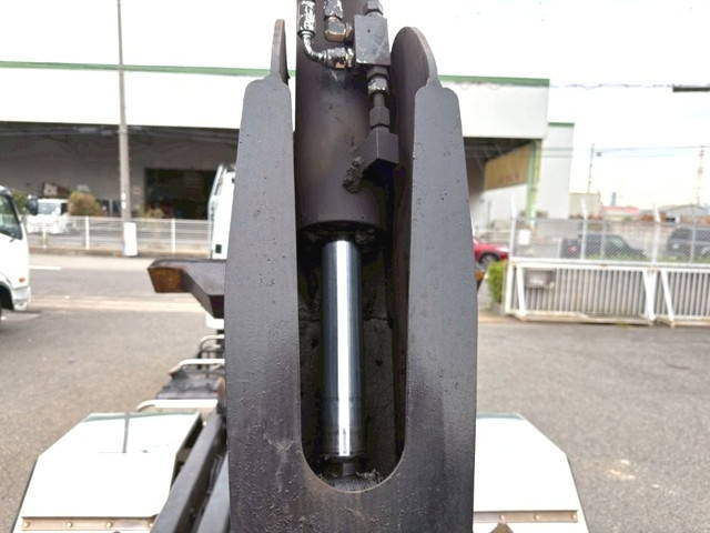 三菱ふそうファイターコンテナ専用車中型（4t）[写真07]