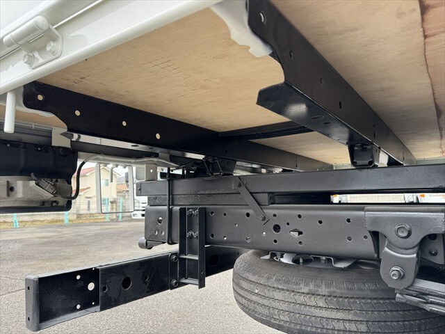 日野デュトロ平ボディ小型（2t・3t）[写真08]