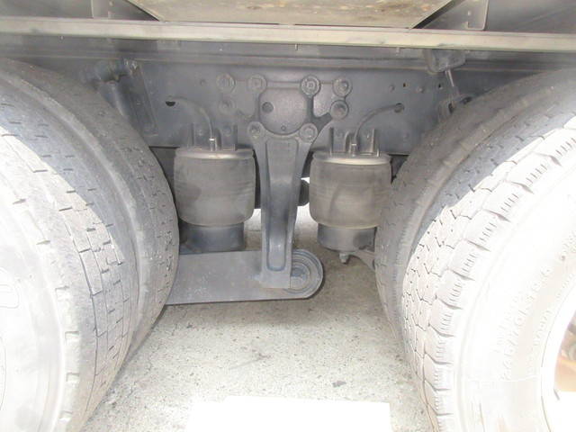 UDトラックスクオンアルミウイング大型（10t）[写真16]