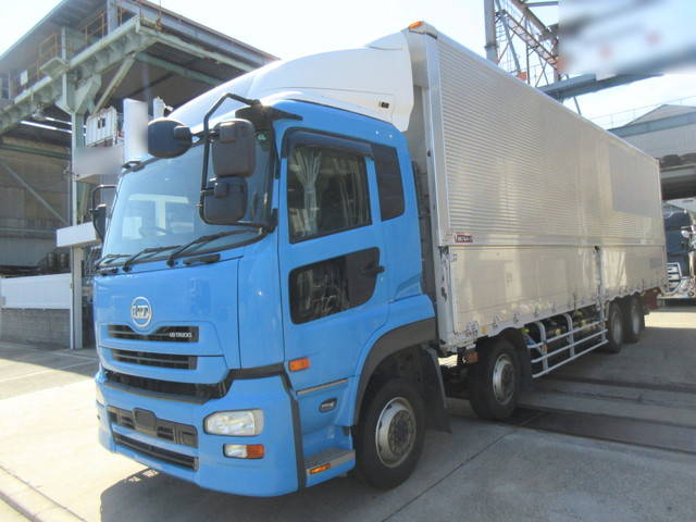 UDトラックスクオンアルミウイング大型（10t）[写真03]