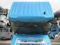 UDトラックスクオントレーラーヘッド（トラクターヘッド）大型（10t）[写真22]