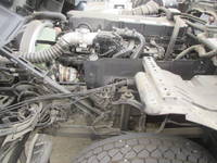 UDトラックスクオントレーラーヘッド（トラクターヘッド）大型（10t）[写真24]