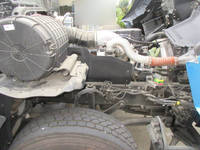 UDトラックスクオントレーラーヘッド（トラクターヘッド）大型（10t）[写真25]