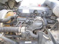 UDトラックスクオントレーラーヘッド（トラクターヘッド）大型（10t）[写真24]