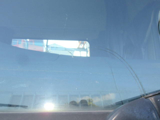 UDトラックスクオントレーラーヘッド（トラクターヘッド）大型（10t）[写真28]