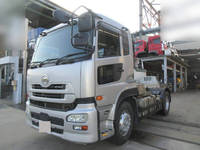 UDトラックスクオントレーラーヘッド（トラクターヘッド）大型（10t）[写真04]