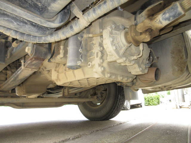 UDトラックスクオンダンプ大型（10t）[写真17]