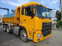 UDトラックスクオンダンプ大型（10t）[写真04]