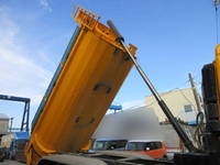 UDトラックスクオンダンプ大型（10t）[写真07]